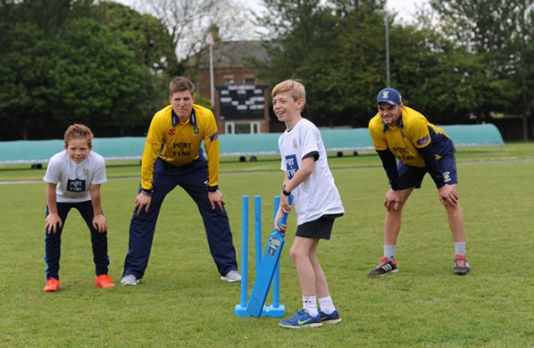 Durham cricketers attend Kwik Cricket Festival